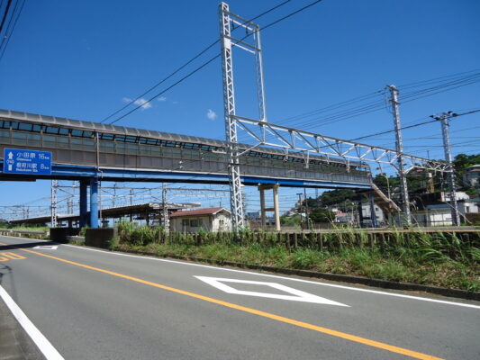 真鶴駅跨線橋