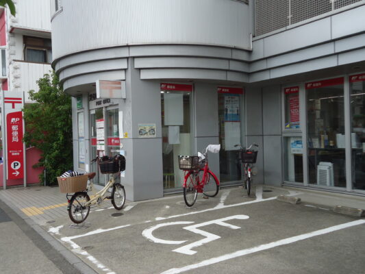 足立ひとつや局