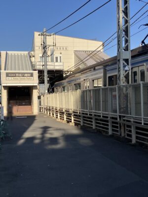 京成八幡駅前