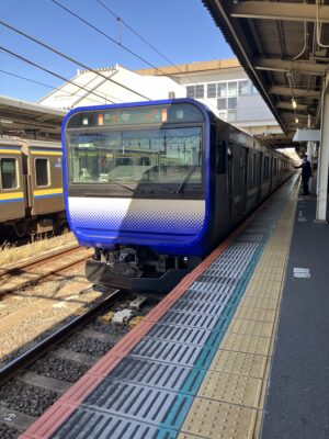 E235系1000番台の表示