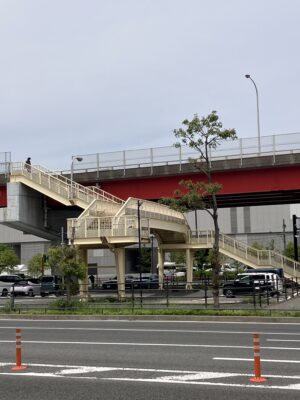 旭大橋への階段