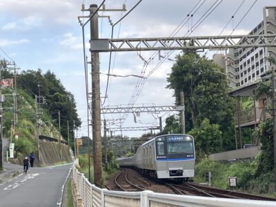快速海老名行き8000系