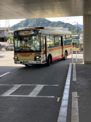 三55系統東野行き