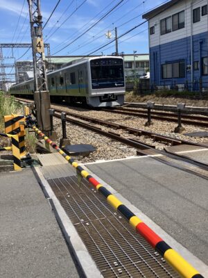 各駅停車藤沢行き3000形