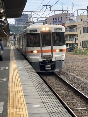 普通沼津行き